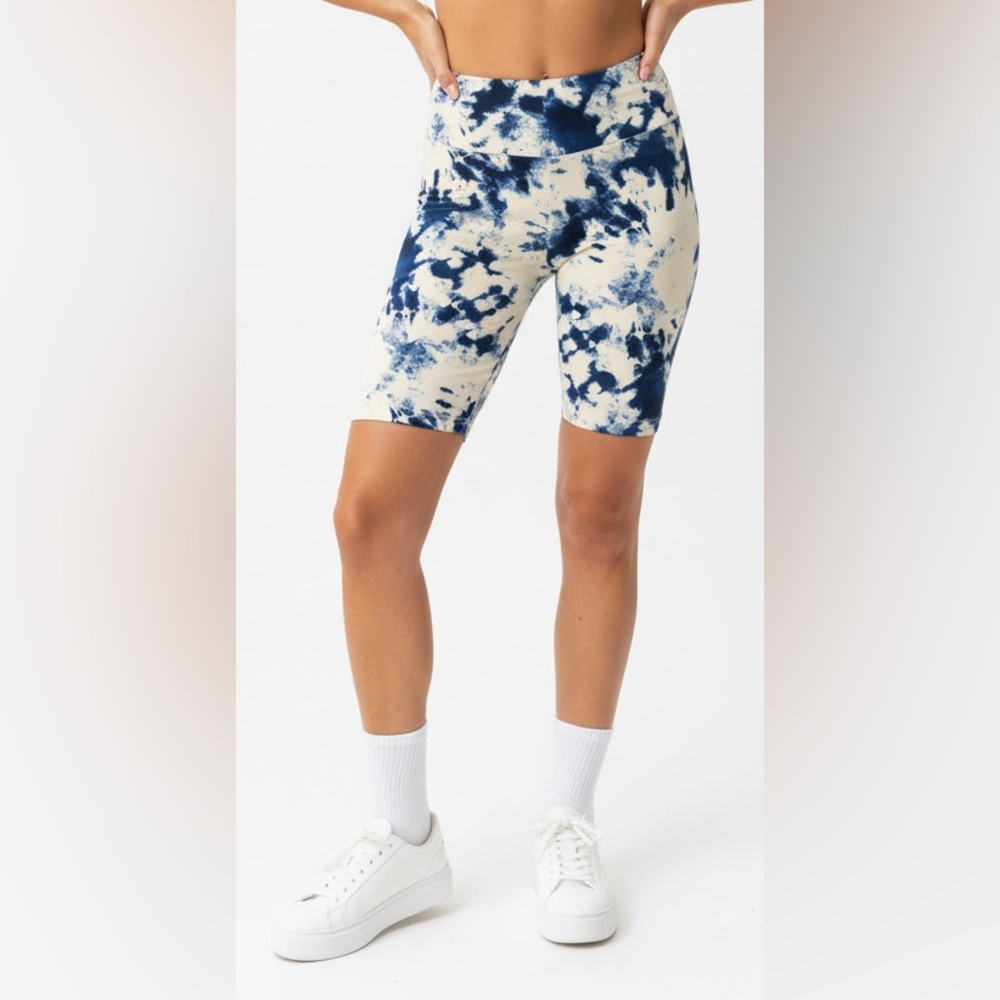 LuLaRoe Biker Shorts • Cotton Spandex Blend • Blue and White Tie Dye